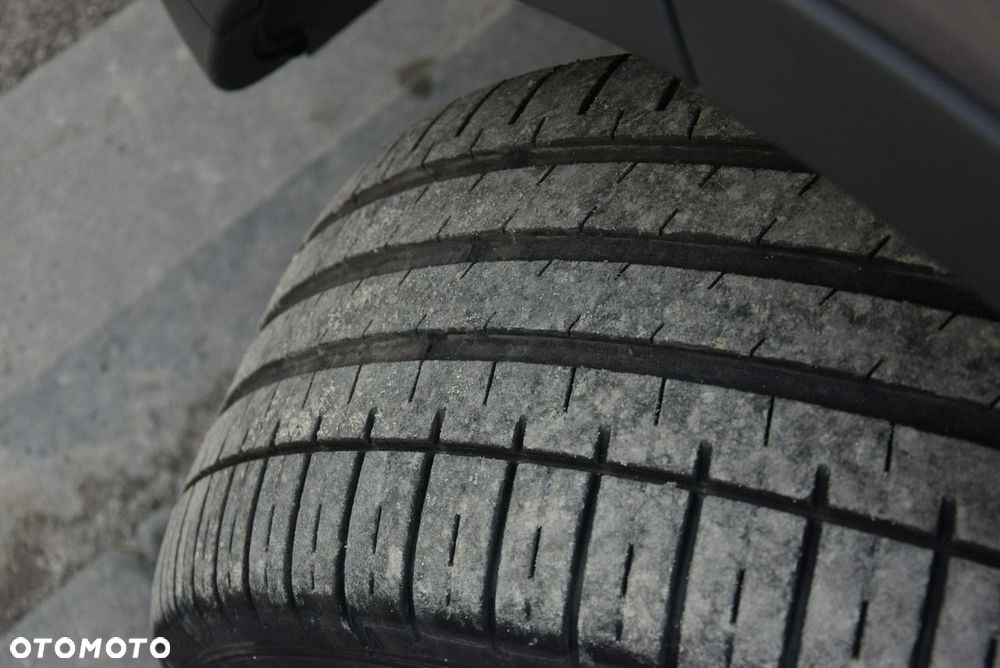 Ford Kuga 2.0 TDCi 4x4 Titanium - 21