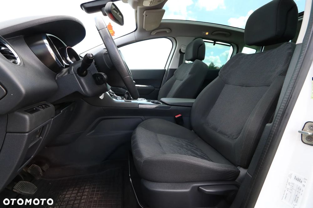 Peugeot 3008 2.0 HDi Premium+ - 5
