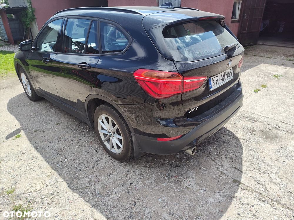BMW X1 sDrive18i - 6
