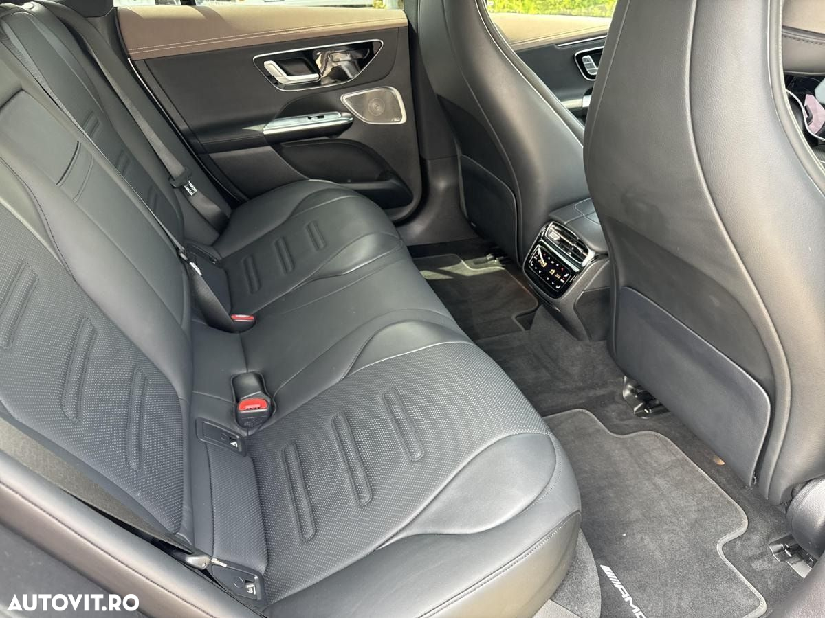 Mercedes-Benz EQE AMG 43 4MATIC - 12