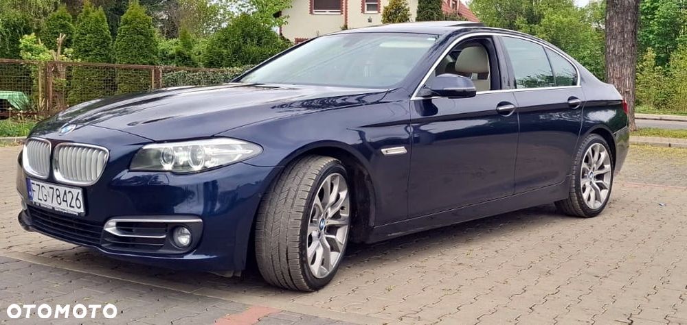 BMW Seria 5 530d Sport-Aut Luxury Line - 3