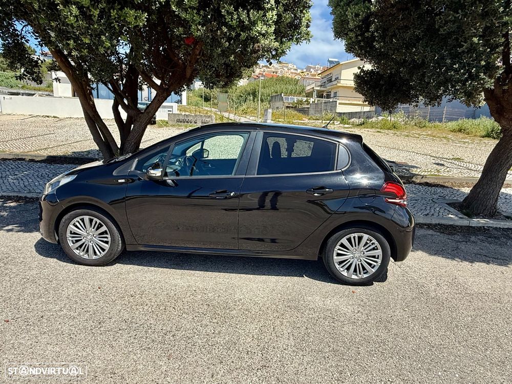 Peugeot 208 1.2 PureTech Style - 9