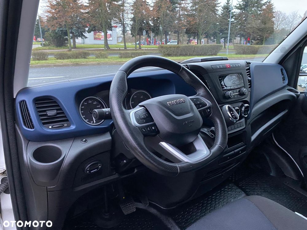 Iveco DAILY 35-140 HI-MATIC KONTENER CHŁODNIA CARRIER 6 PALET 78.000KM - 36