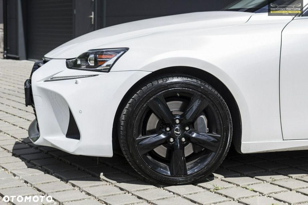 Lexus IS - 19