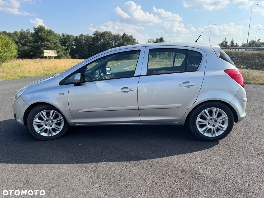 Opel Corsa - 8