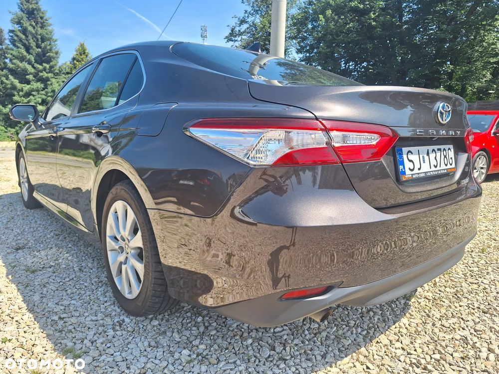 Toyota Camry 2.5 Hybrid Comfort CVT - 9