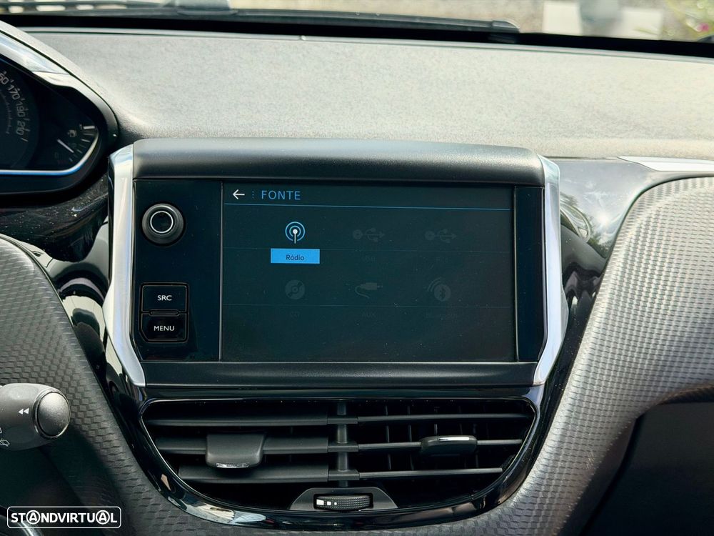 Peugeot 2008 1.2 PureTech Allure Pack - 25