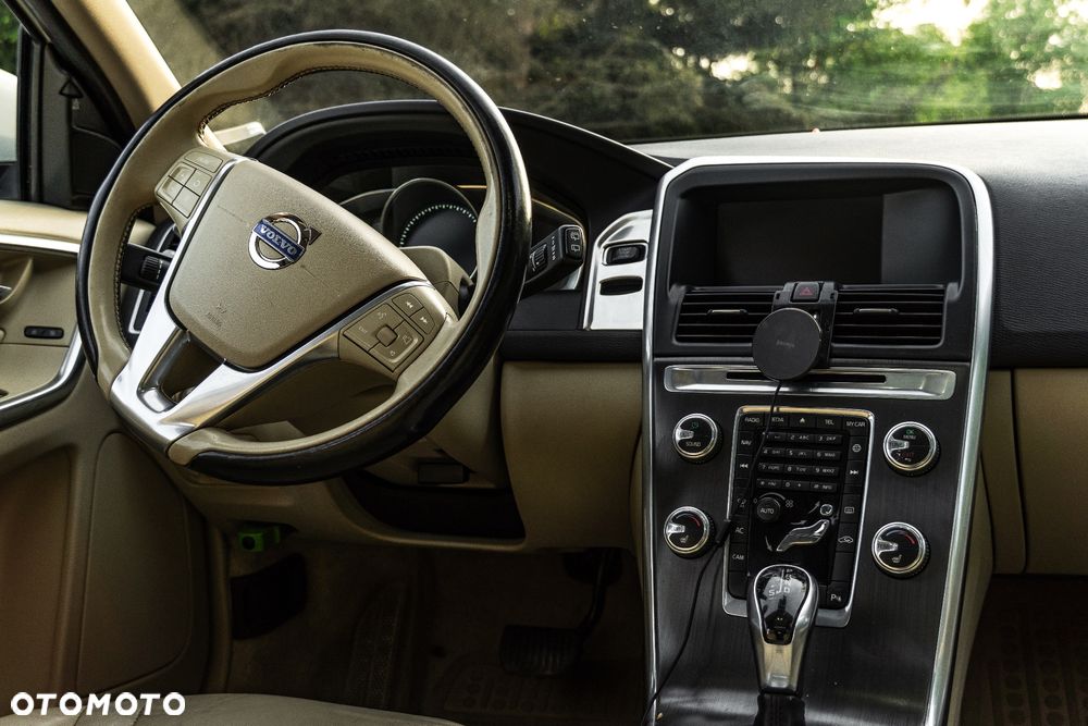 Volvo XC 60 T6 AWD Summum - 10