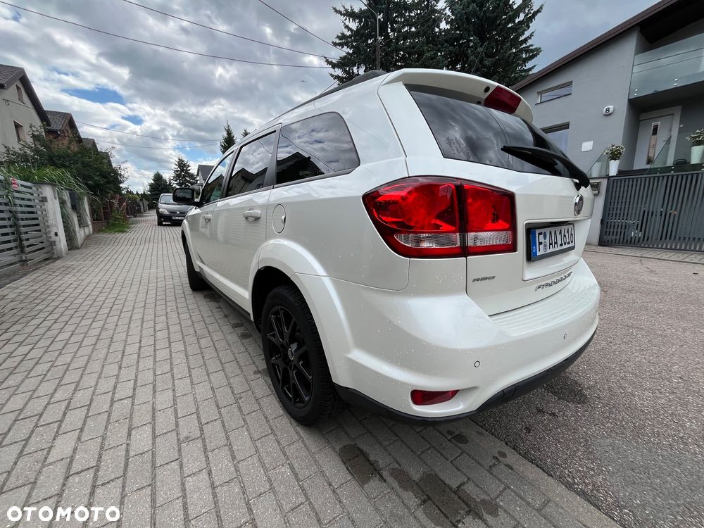 Fiat Freemont 2.0 Multijet Black Code AWD - 23