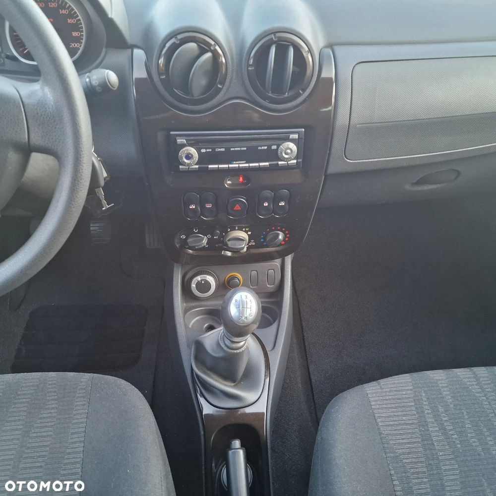 Dacia Duster 1.6 Laureate 4x4 - 9