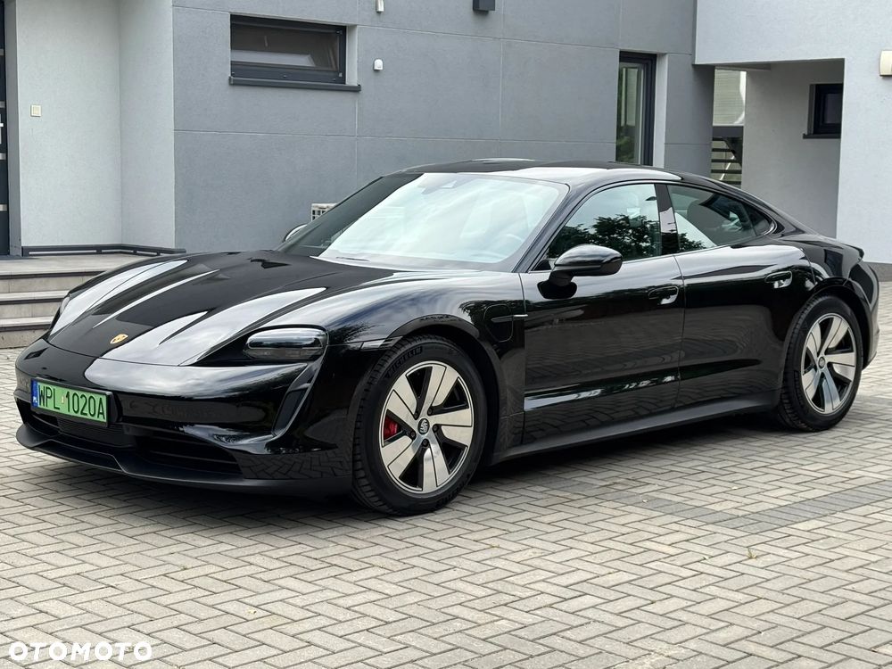 Porsche Taycan - 10