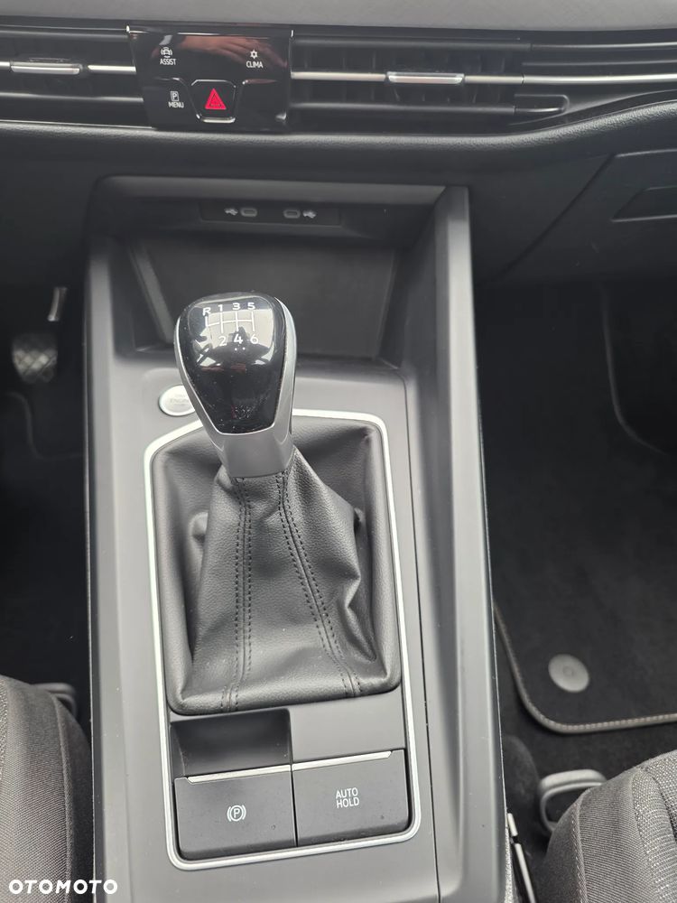 Volkswagen Golf 2.0 TDI Life - 24