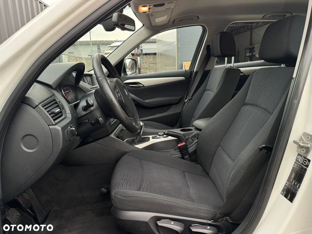 BMW X1 sDrive18d - 16