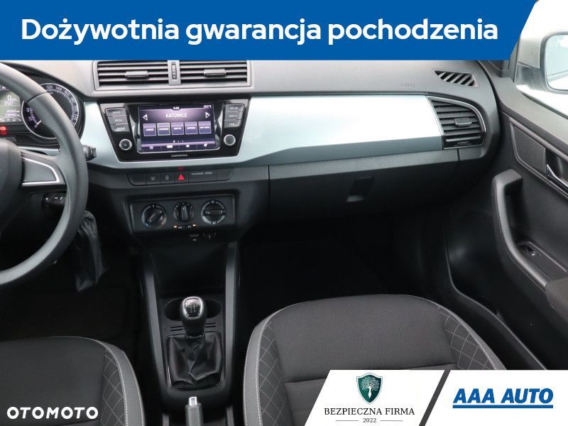 Skoda Fabia - 10