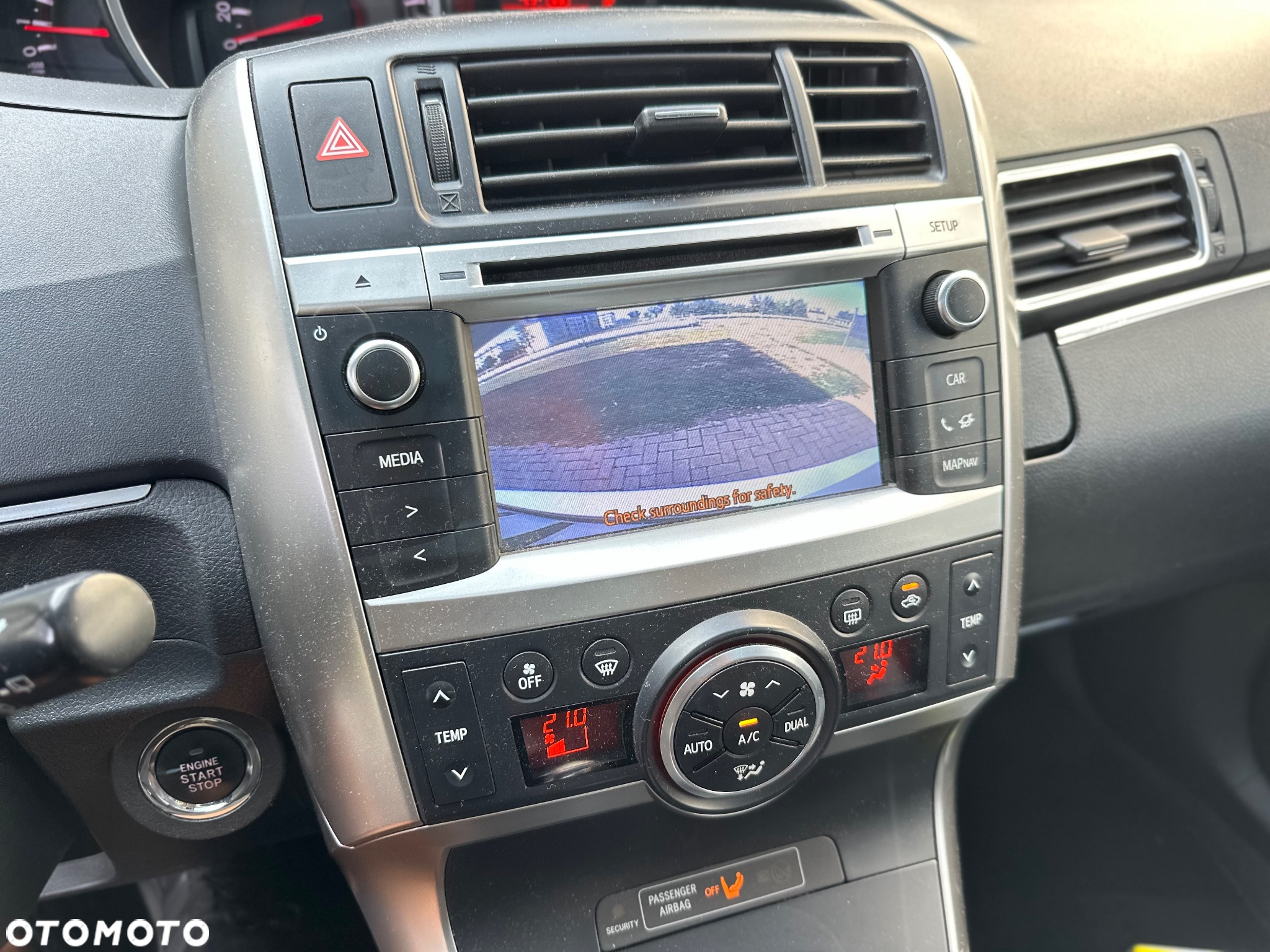 Toyota Verso 1.8 Premium 7os EU6 - 25
