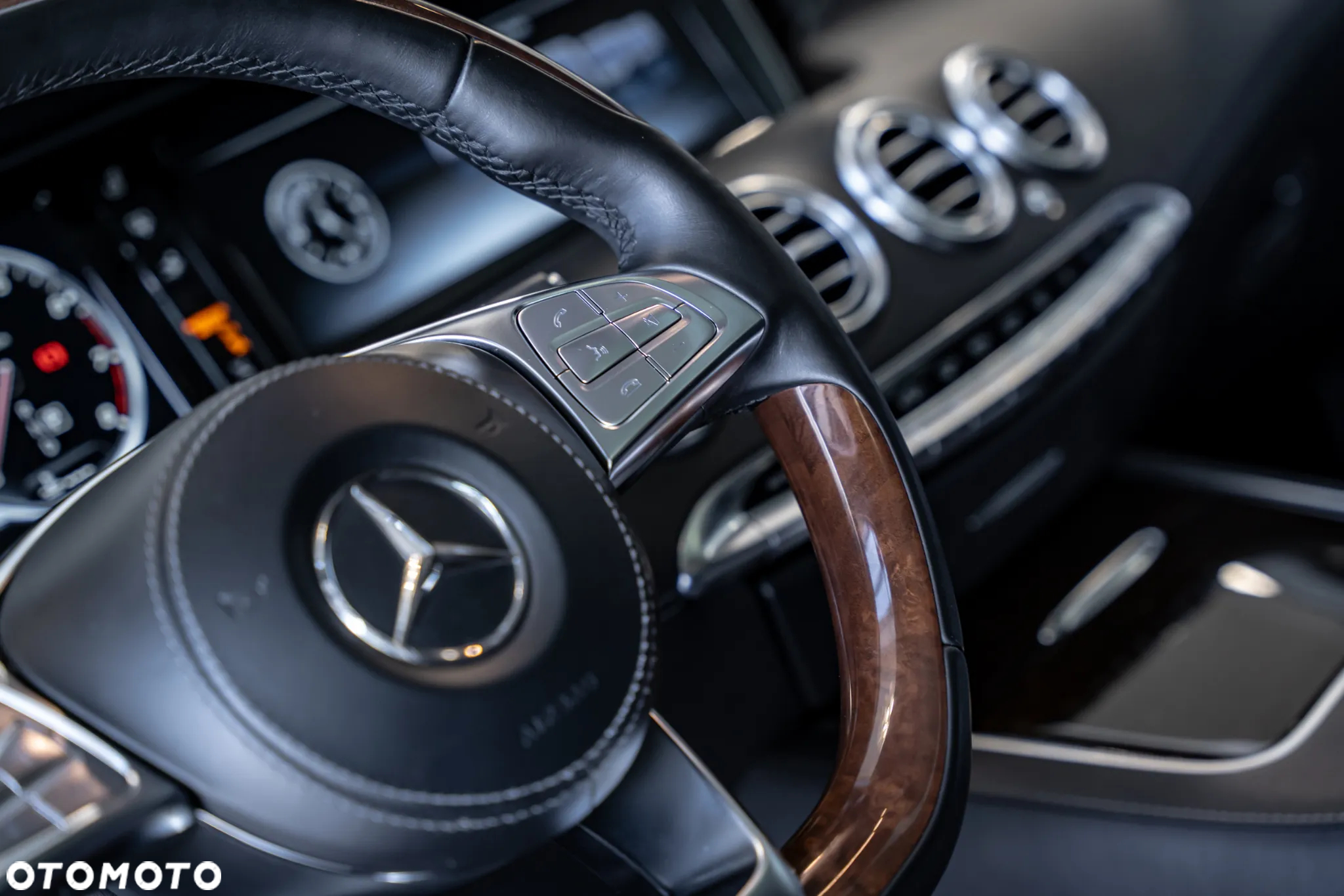 Mercedes-Benz Klasa S 500 Coupe 4Matic 9G-TRONIC - 27