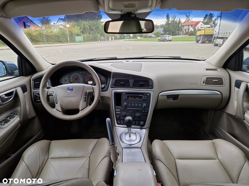 Volvo V70 2.4D Summum - 13