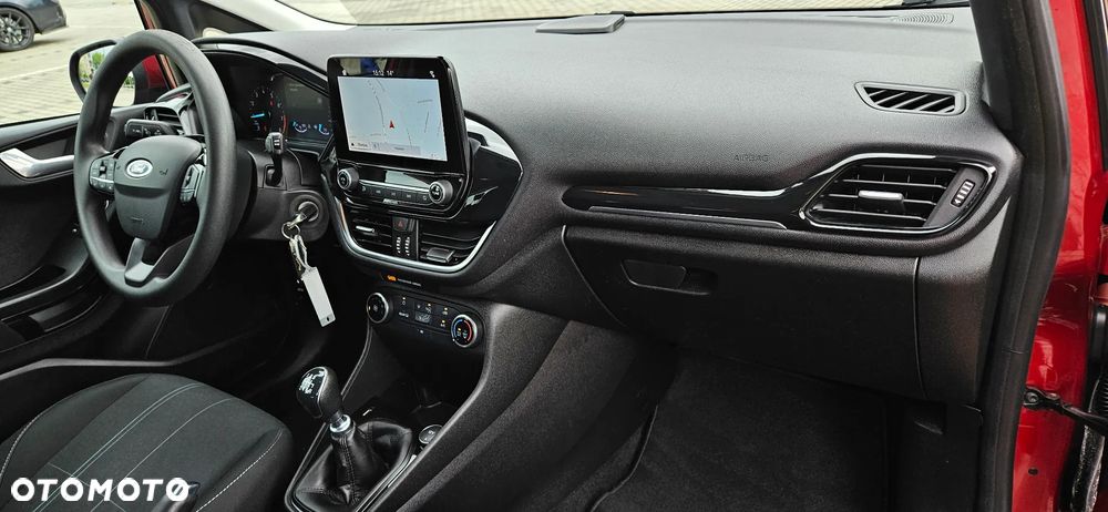 Ford Fiesta 1.0 EcoBoost S&S TITANIUM - 10