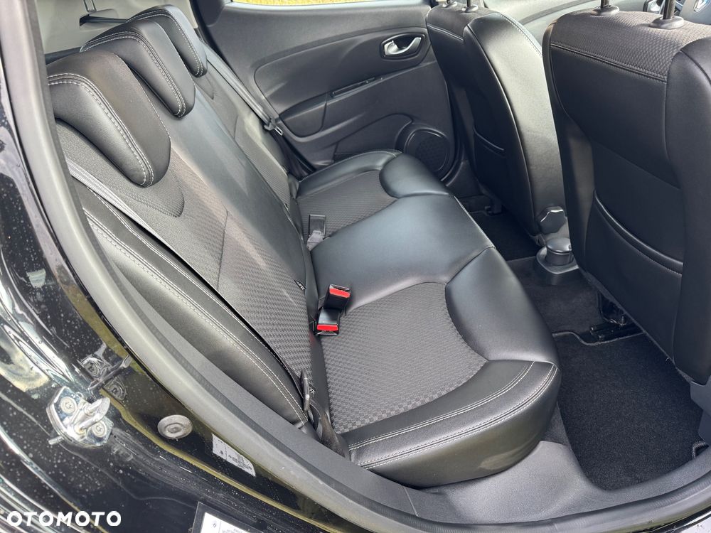 Renault Clio - 22