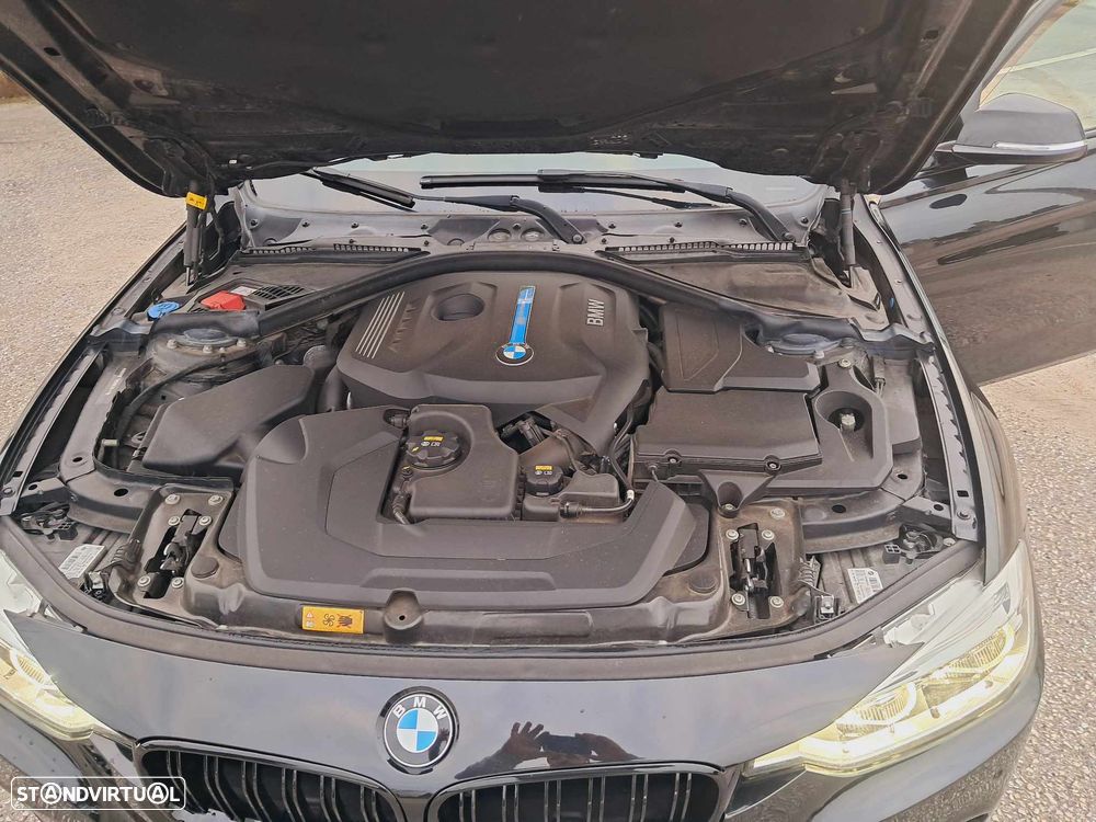 BMW 330 - 3