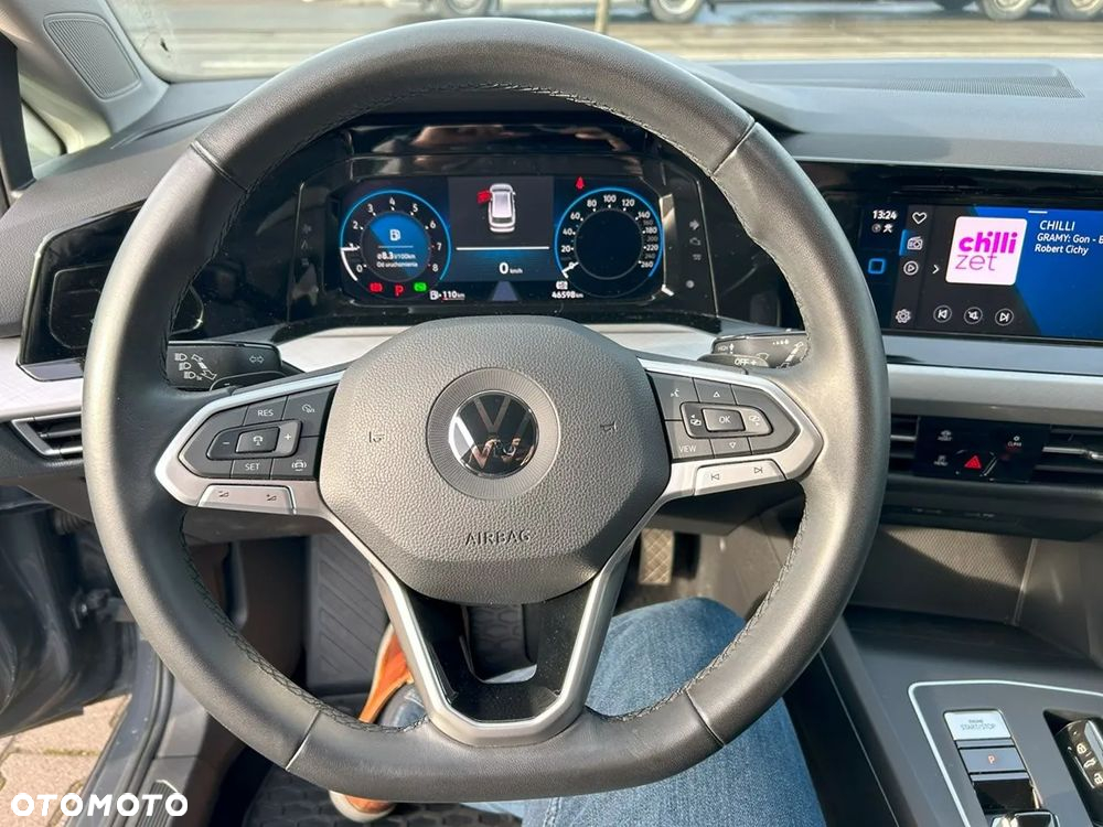 Volkswagen Golf - 11