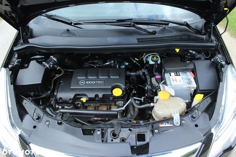 Opel Corsa 1.4 16V Innovation - 36
