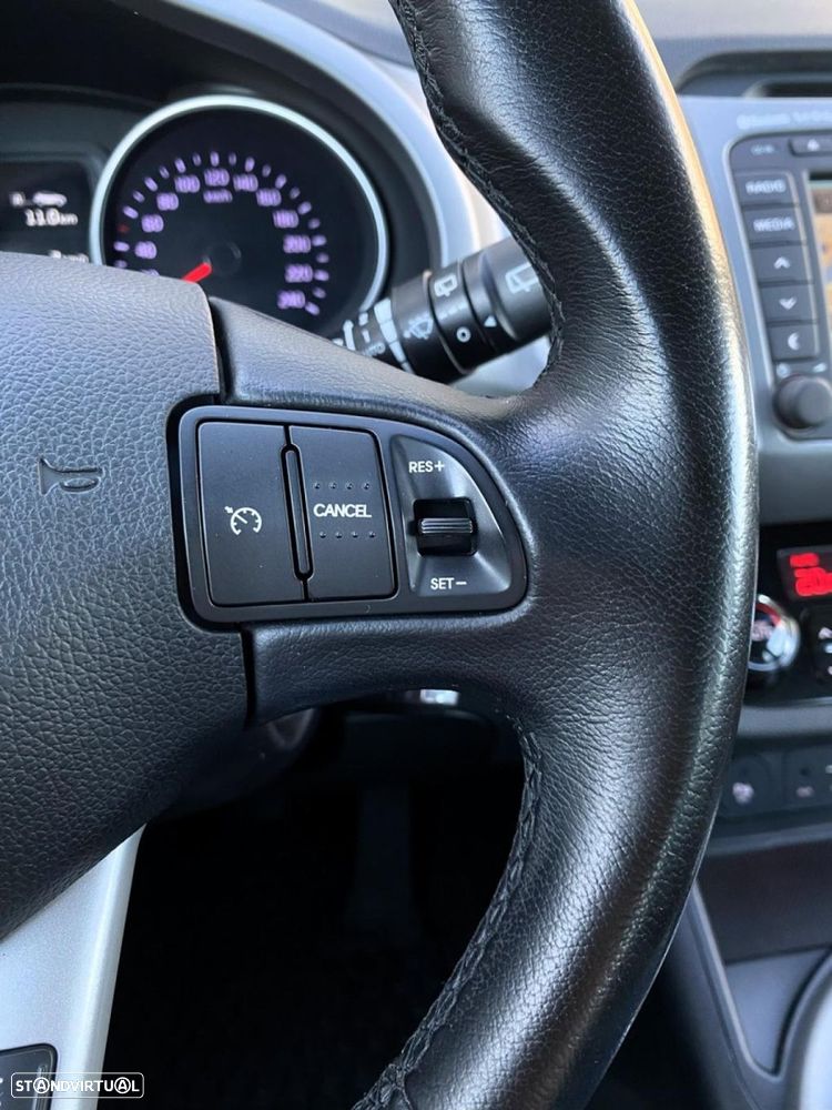 Kia Sportage 1.7 CRDI ISG Prime - 18