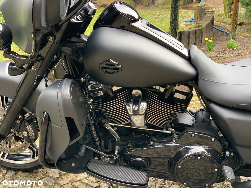 Harley-Davidson Touring Street Glide - 8