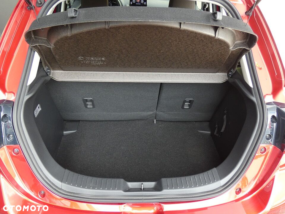 Mazda 2 - 10
