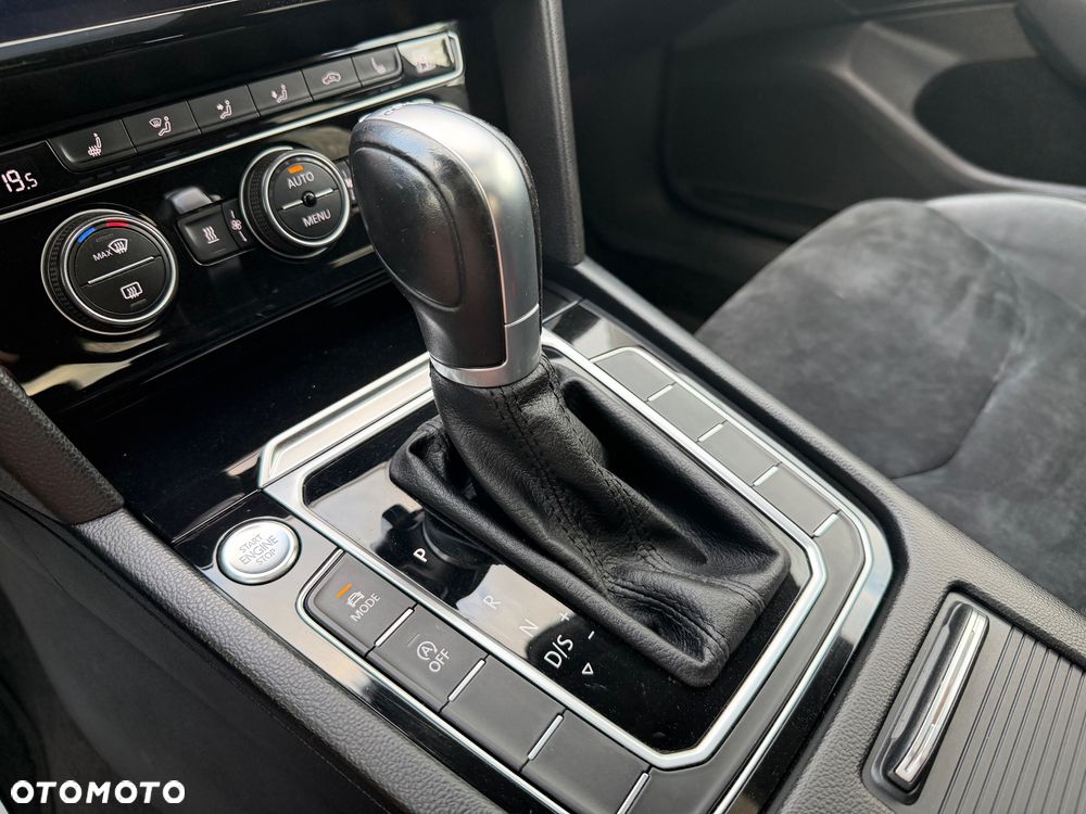 Volkswagen Arteon 2.0 TDI SCR DSG Elegance - 33