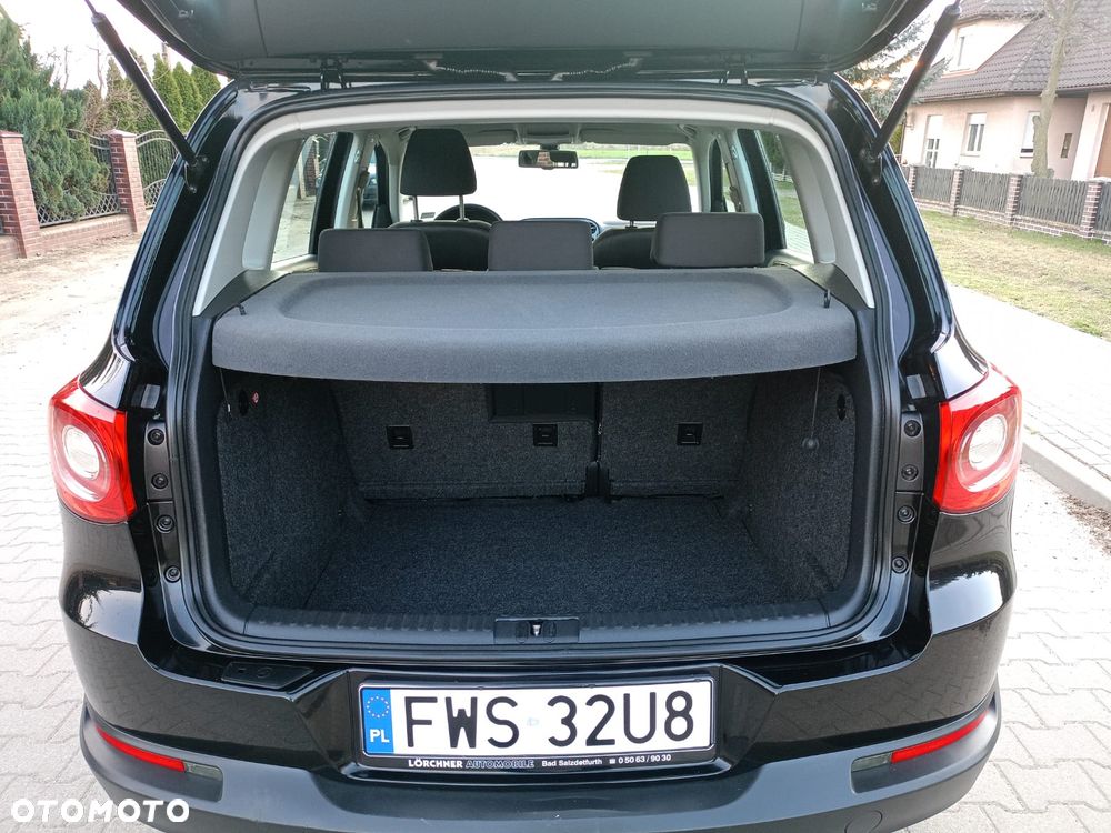 Volkswagen Tiguan - 12