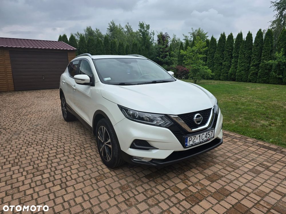 Nissan Qashqai 1.3 DIG-T N-Connecta DCT - 2