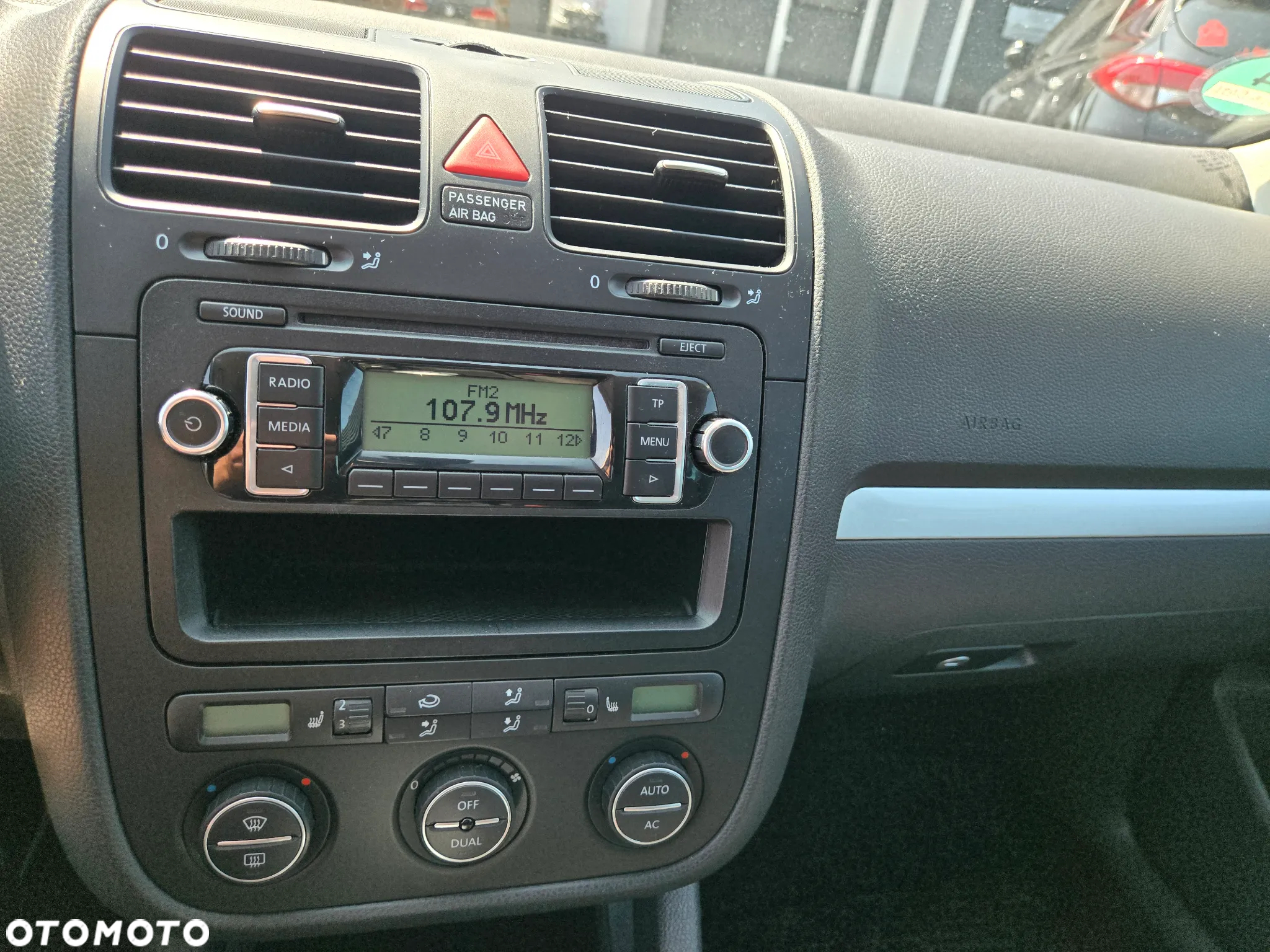 Volkswagen Golf VII 1.4 TSI BMT Comfortline - 16