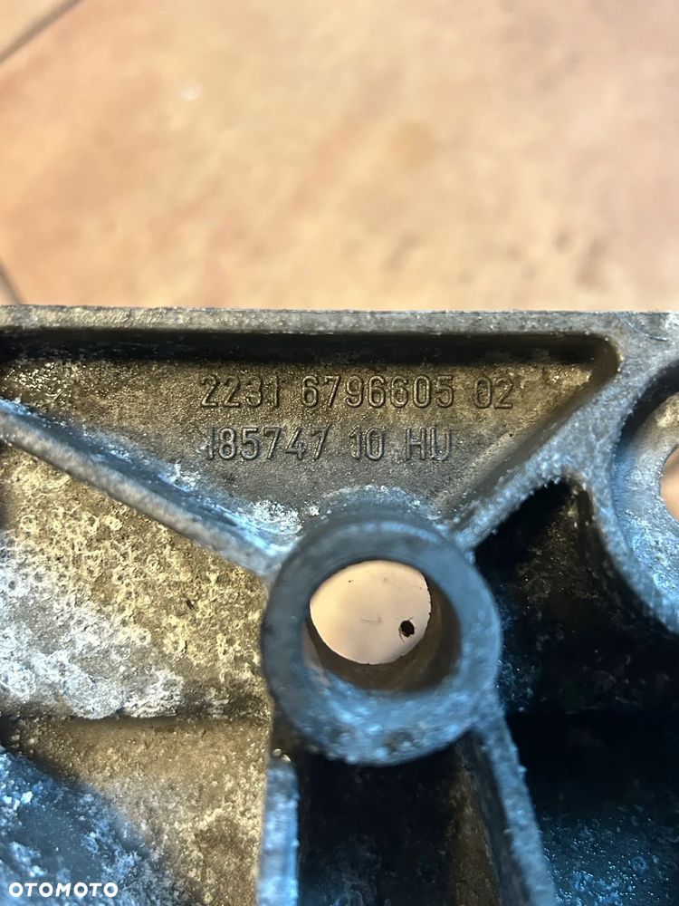 BMW F30 ŁAPA WSPORNIK SKRZYNI BIEGÓW 328I 6796605 - 3