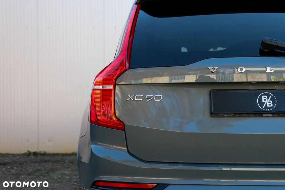 Volvo XC 90 T8 AWD Plug-In Hybrid Plus Dark 7os - 6