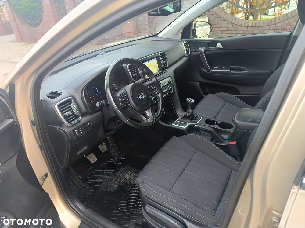 Kia Sportage - 16