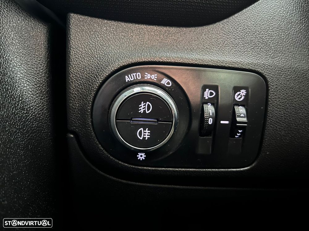 Opel Crossland X 1.2 Innovation FlexFuel - 30