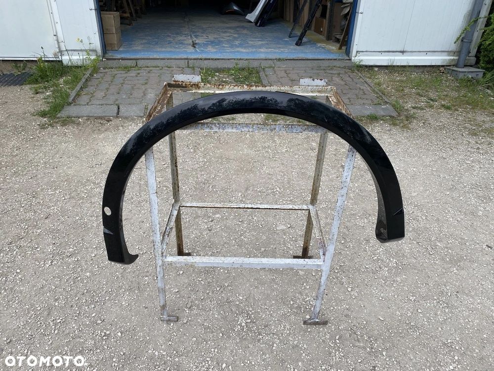 LISTWA PRAWA NA TYLNY BŁOTNIK VW TIGUAN III 571853818A - 1