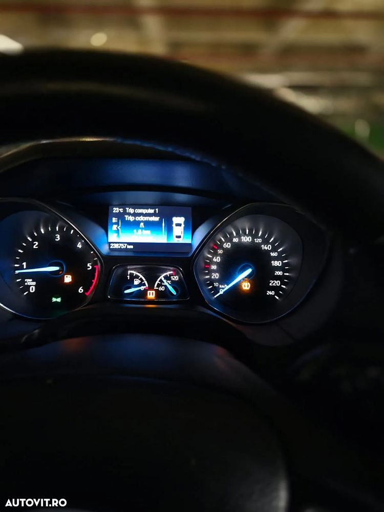 Ford Focus 1.5 EcoBlue Active - 4