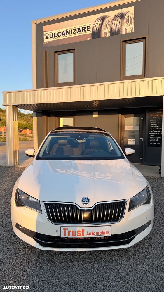 Skoda Superb 2.0 TDI DSG 4X4 Laurin & Klement - 2
