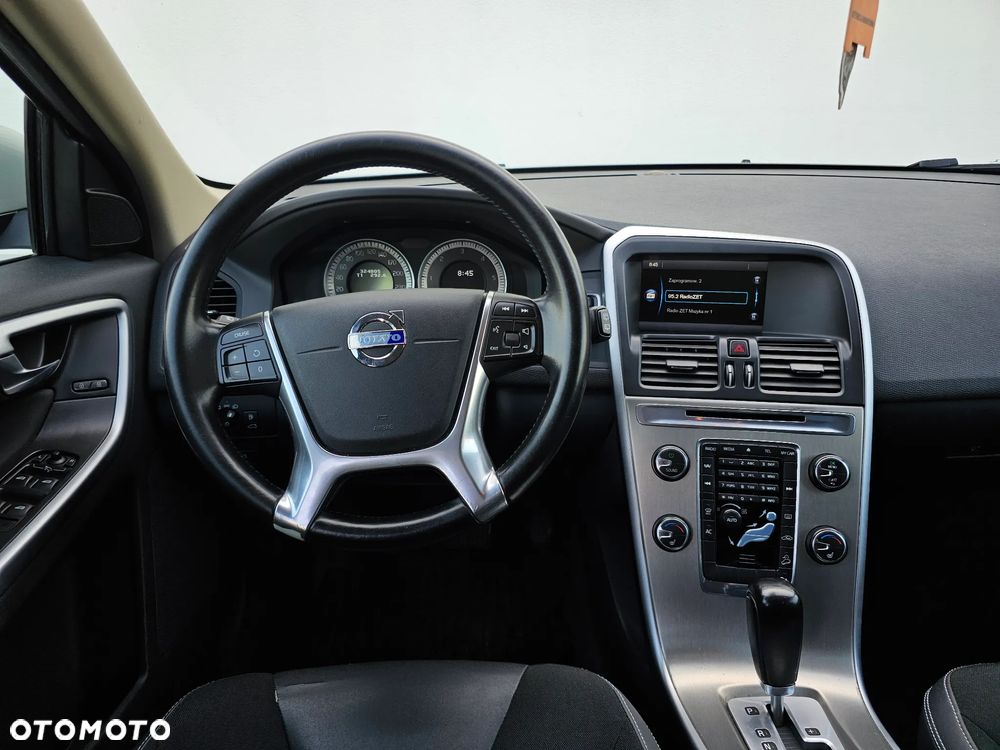 Volvo XC 60 2.4D AWD - 22