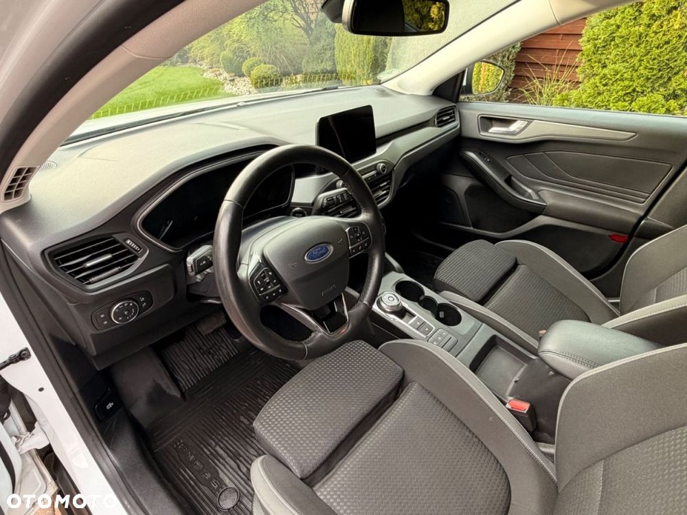 Ford Focus - 21