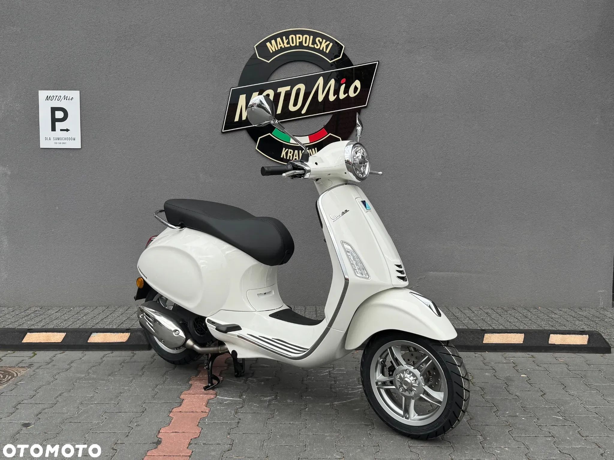 Vespa Primavera - 1