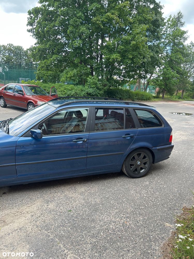 BMW Seria 3 318i - 9