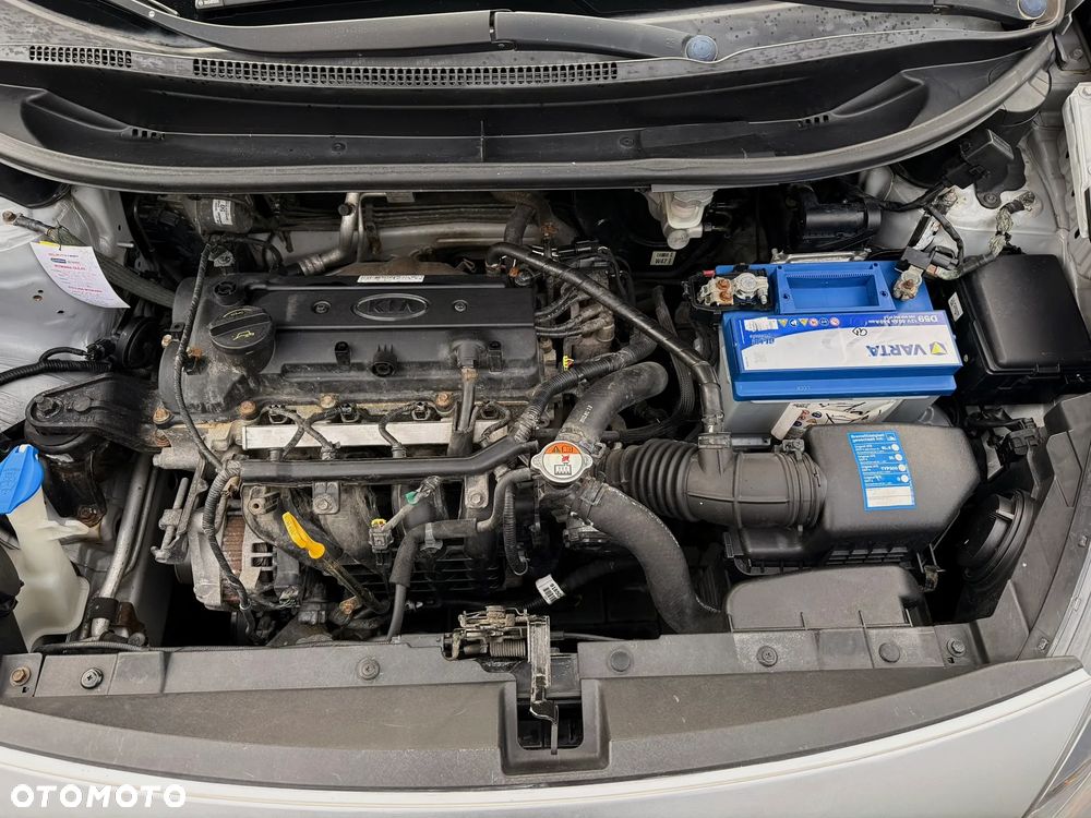 Kia Rio 1.2 Attract - 19