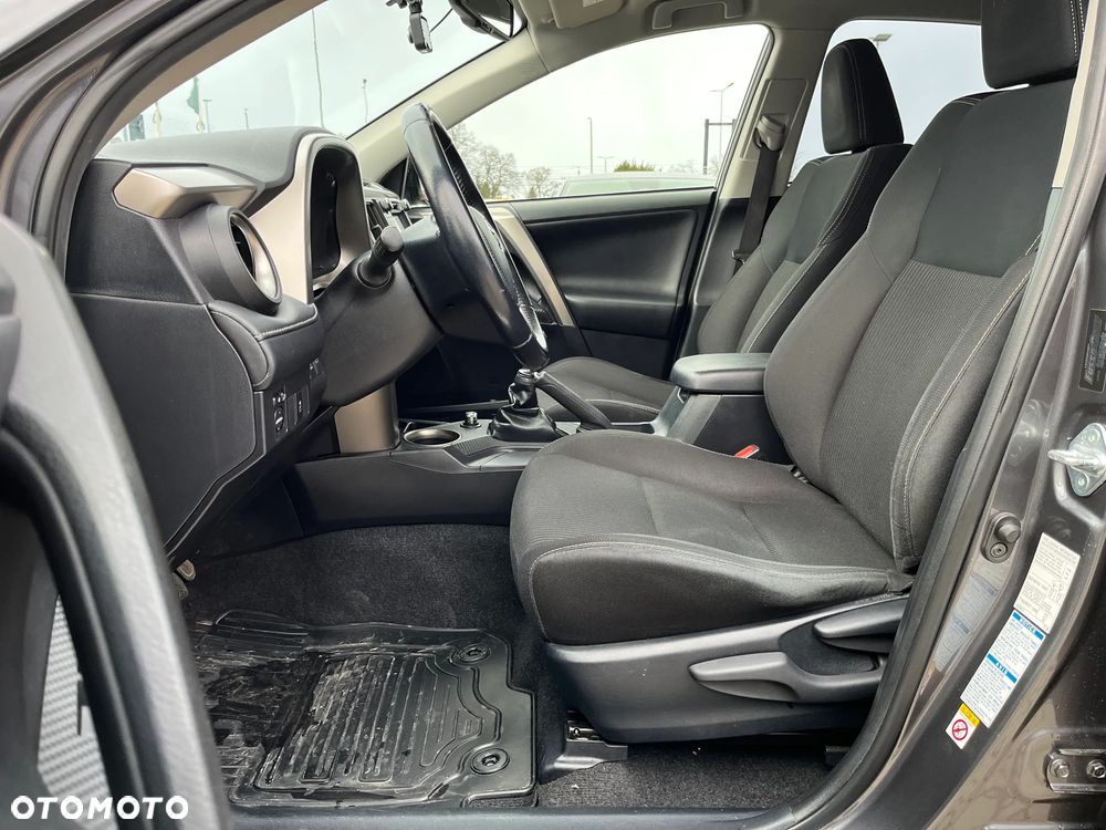 Toyota RAV4 2.0 D-4D Premium 4x2 - 9