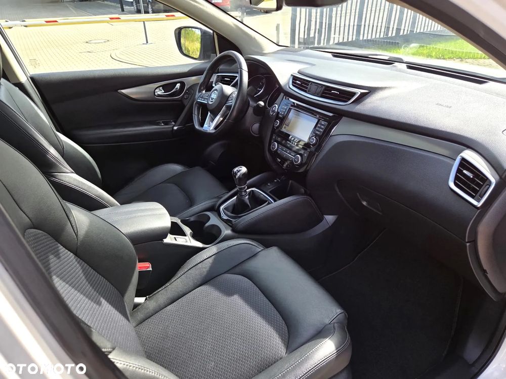 Nissan Qashqai 1.6 DIG-T Tekna - 23