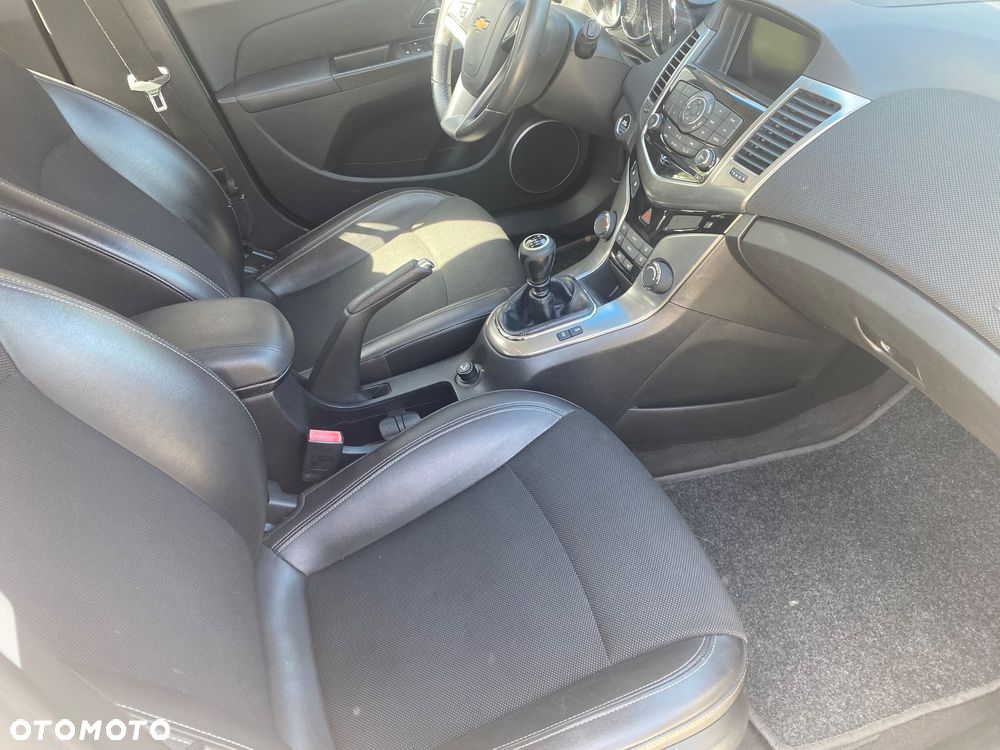 Chevrolet Cruze 1.4 T LTZ - 22