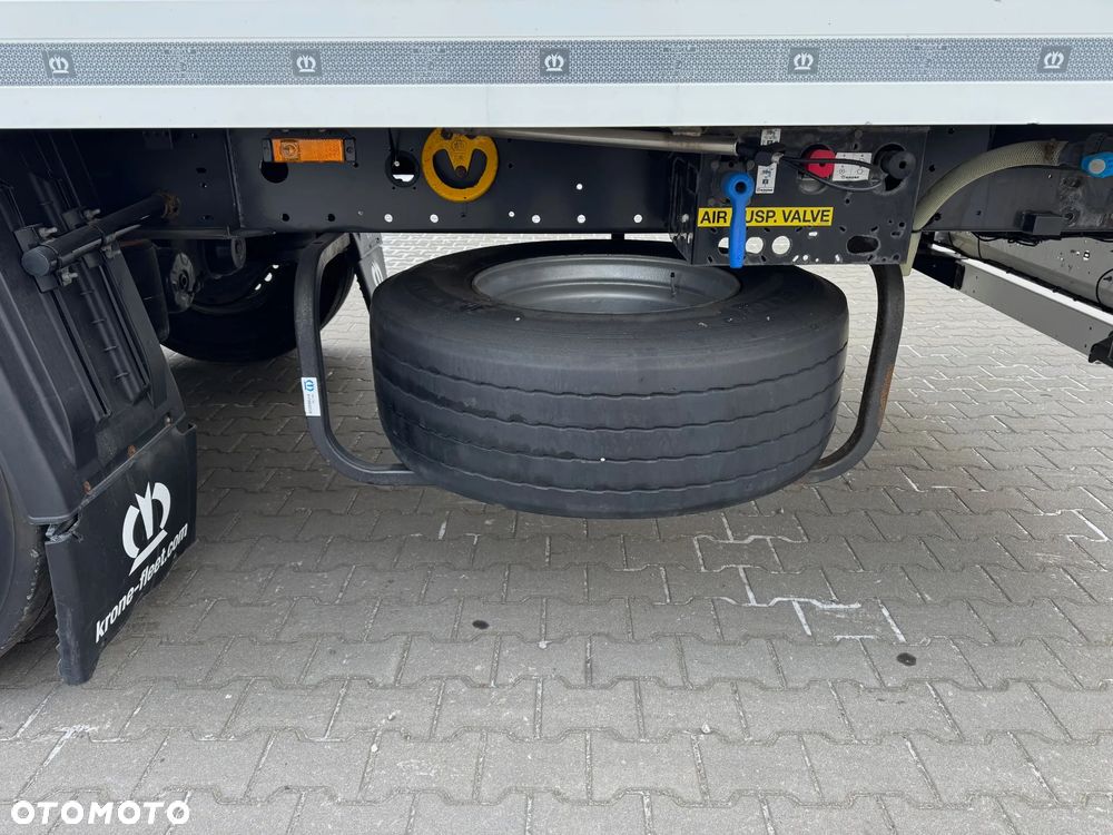 Krone Hakowa, Carrier Vector HE19, Nowe opony!! - 28