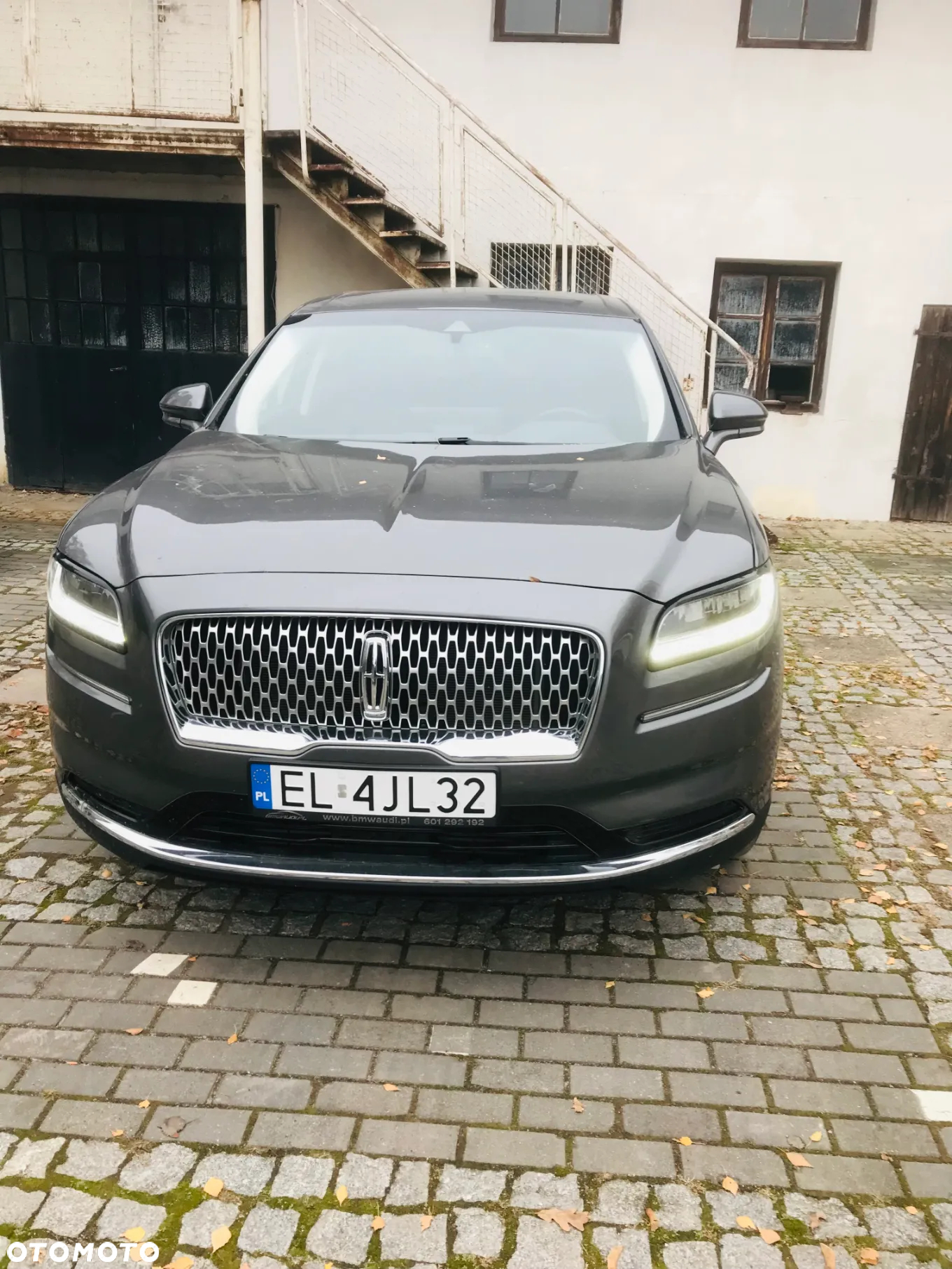 Lincoln Nautilus - 10